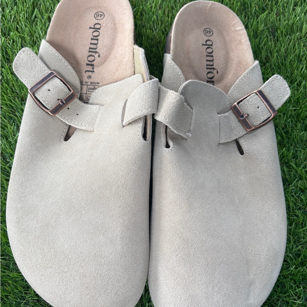 Men and Women's Suede Sandals - Cream